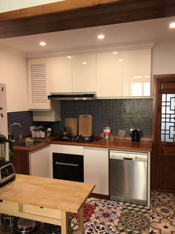 Housing image — Kitchen