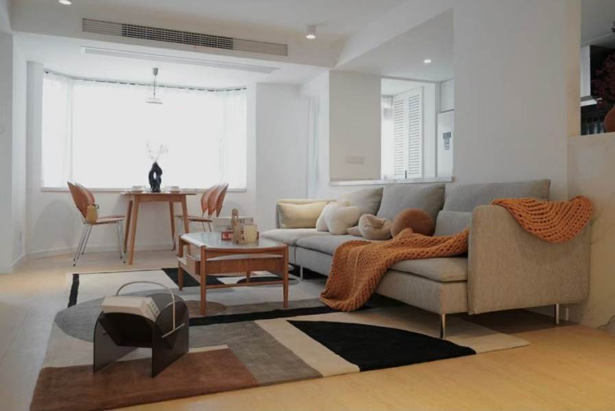 Housing image — Living Room