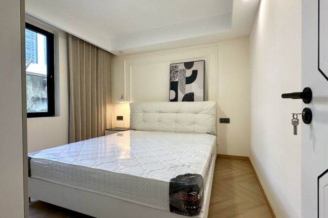 Spacious 1BR Apartment near Shanghai Jiao Tong University with Terrace (L1/L9/L11)