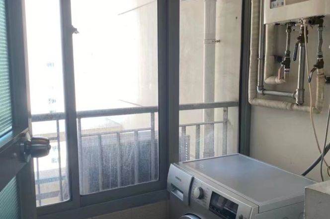 High-Floor 1BR Apartment at One Park Avenue