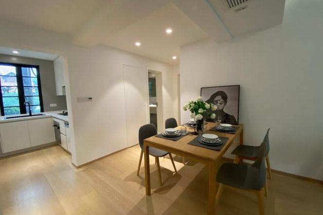 2BR Apartment in Old Xuhui (L1/L10)