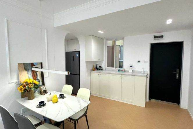 2BR Apartment in Old Xuhui (L7/L9/L12)
