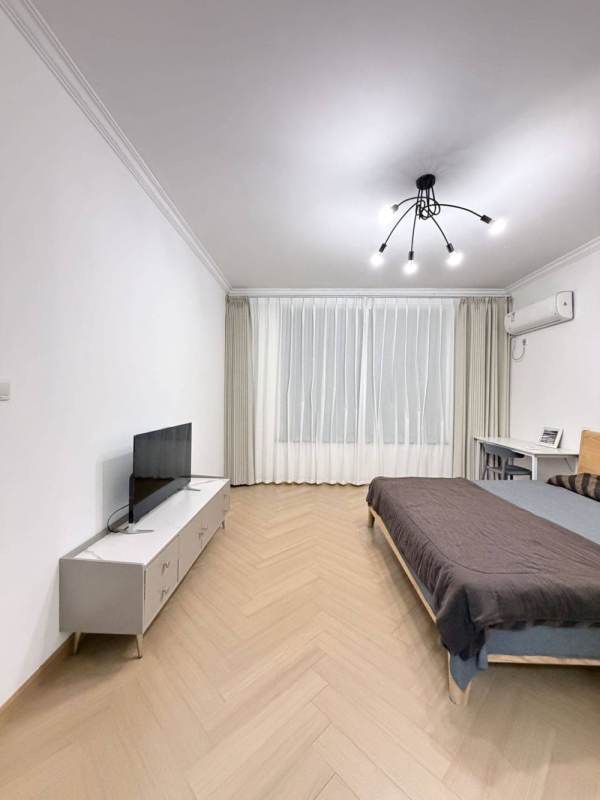 Housing image — Bedroom
