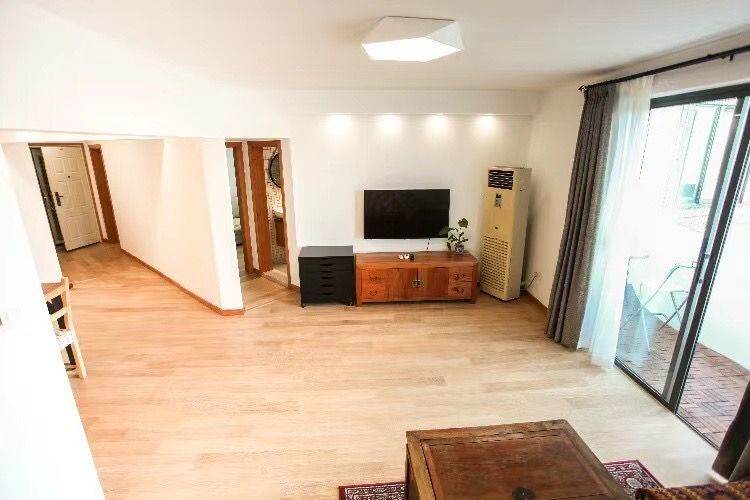 Housing image — Living Room