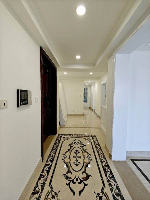 Housing image — Kitchen