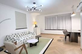 Spacious 2BR Apartment in Xujiahui