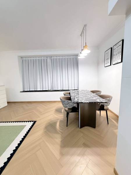 Housing image — Dining Area