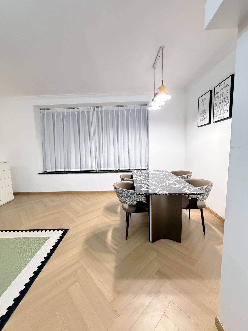 Housing image — Dining Area