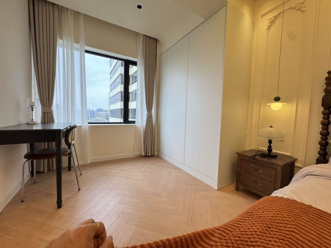 Housing image — Bedroom