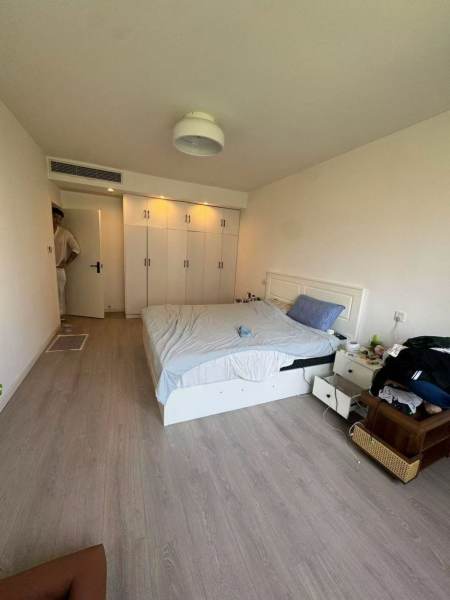 Housing image — Bedroom