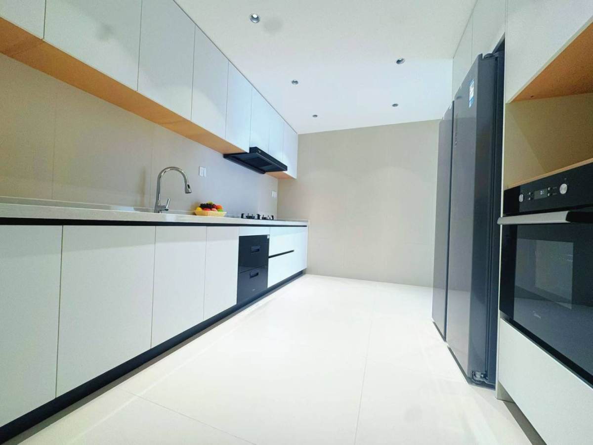 Housing image — Kitchen