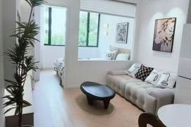 1BR Apartment in Jing'an (L7)