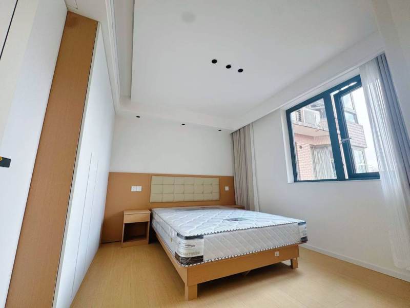Housing image — Bedroom
