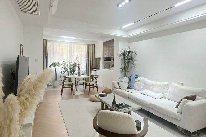 Spacious 1BR Apartment in Old Xuhui (L1/L7/L9)