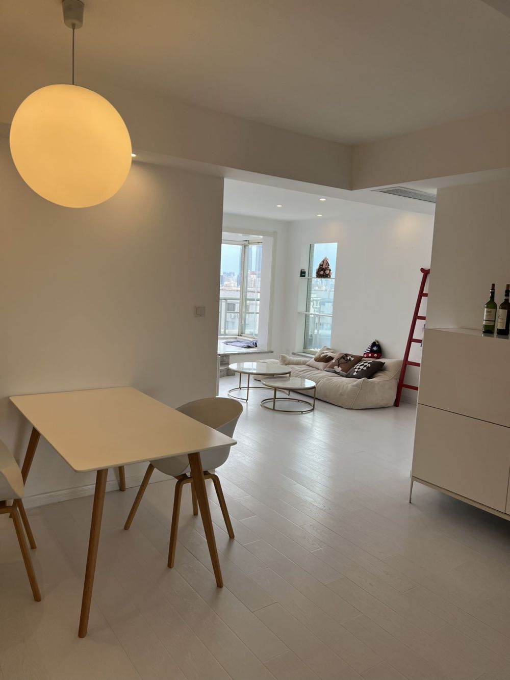 Housing image — Living Room