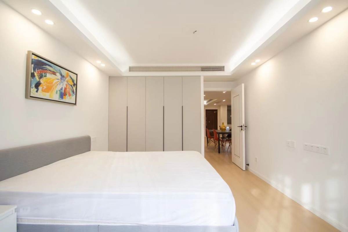 Housing image — Bedroom