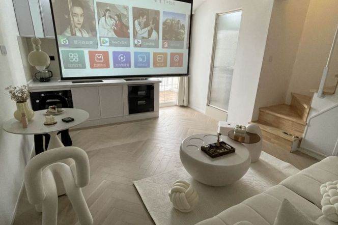 1BR Apartment in Old Xuhui with Terrace (L1/L7)