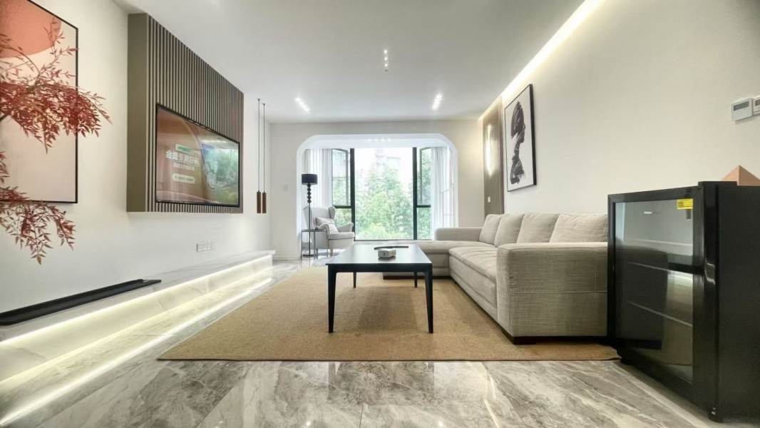 Housing image — Living Room