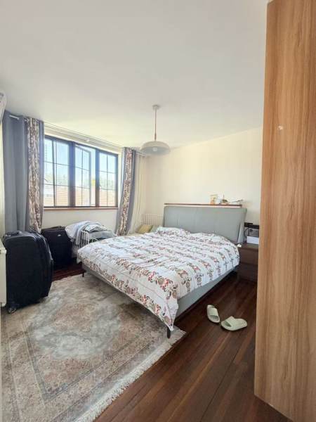 Housing image — Bedroom