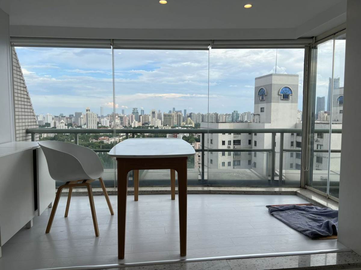 Housing image — Balcony