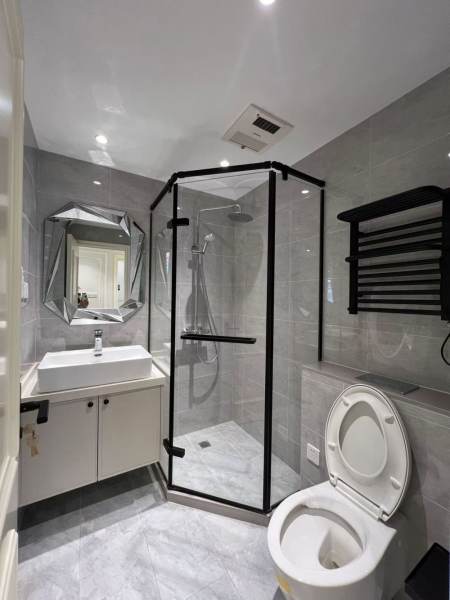 Housing image — Bathroom
