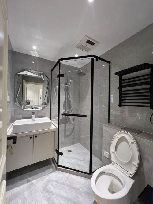 Housing image — Bathroom