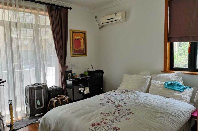 2BR Apartment in Old Xuhui (L1/L10)