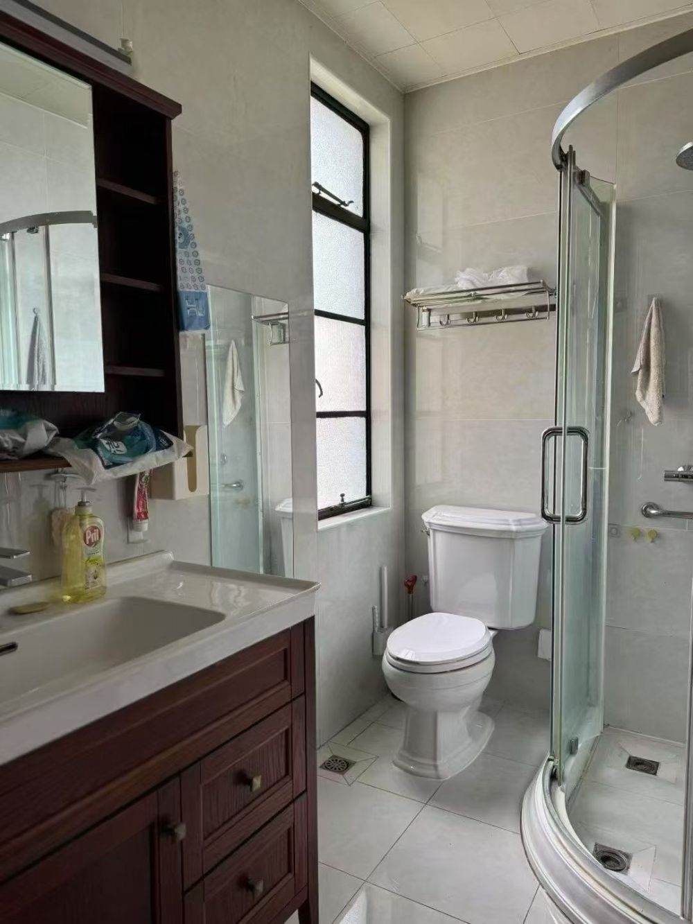 Housing image — Bathroom