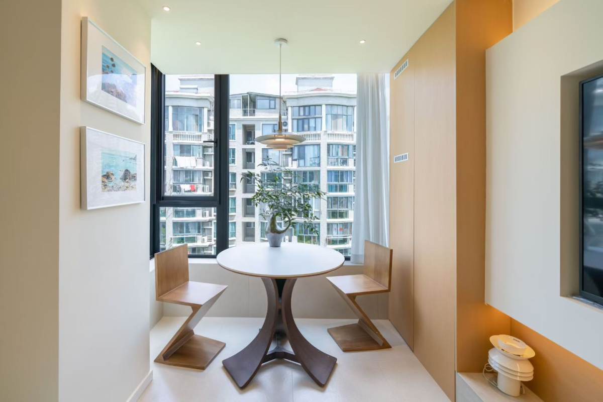 Housing image — Dining Area