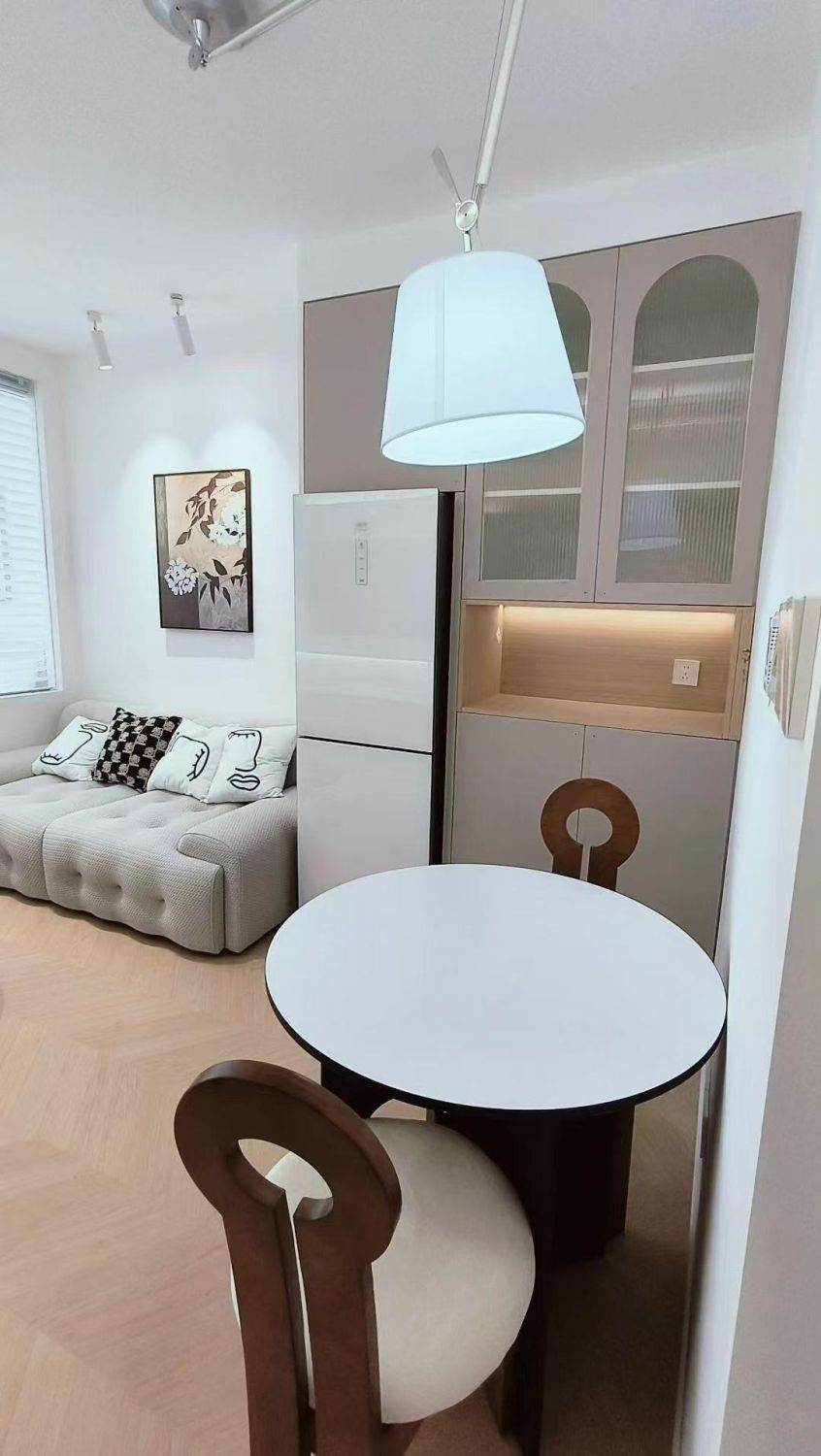 Housing image — Dining Area