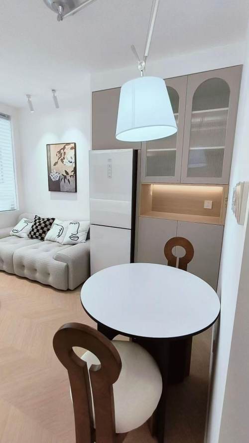 Housing image — Dining Area