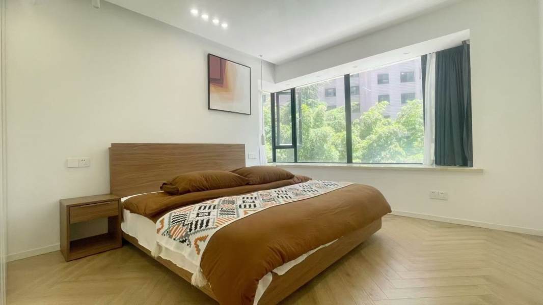 Housing image — Bedroom