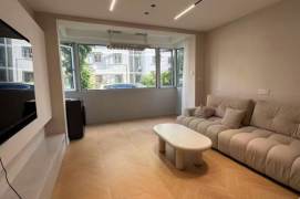 3BR Apartment near Songhong Rd Metro
