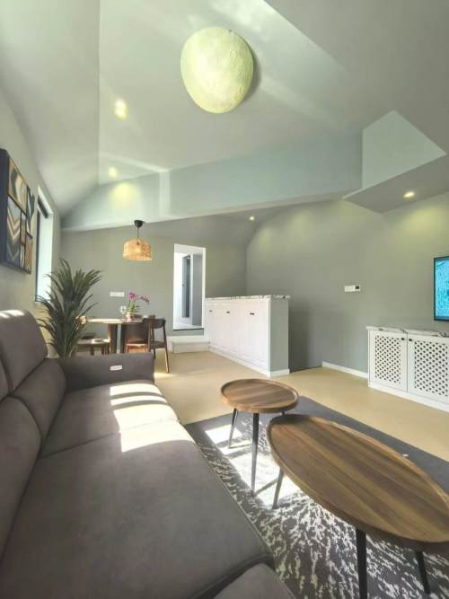 Housing image — Living Room