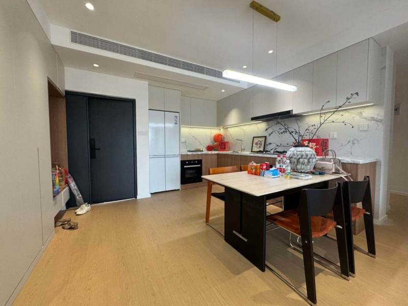 Housing image — Dining Area