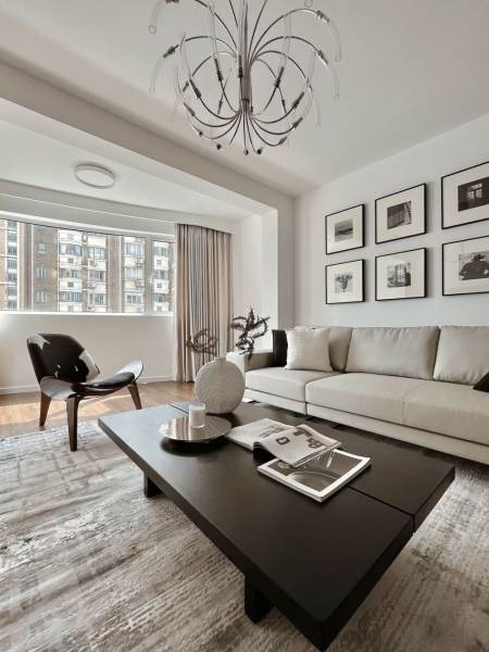 Housing image — Living Room