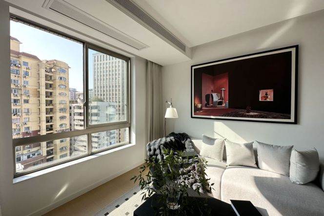 High-Floor 1BR Apartment at Yunhe Garden