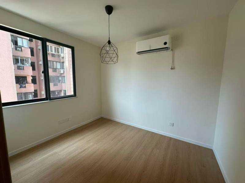 Housing image — Bedroom
