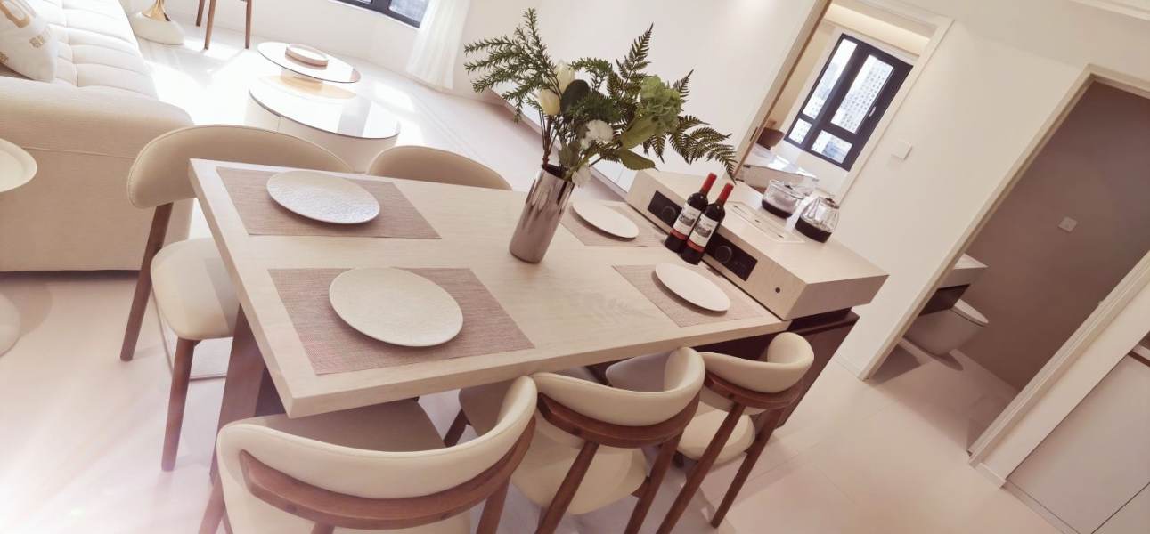 Housing image — Dining Area