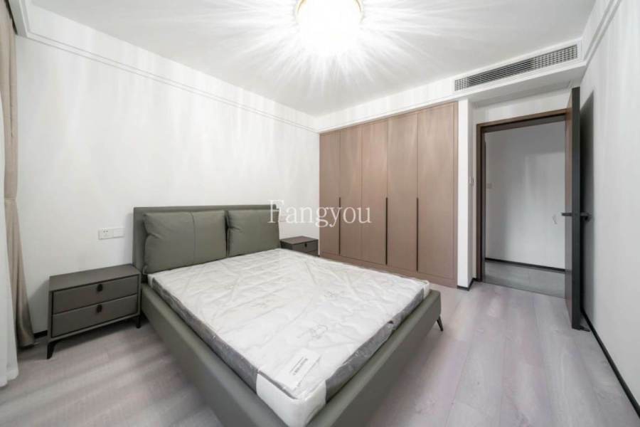 Housing image — Bedroom