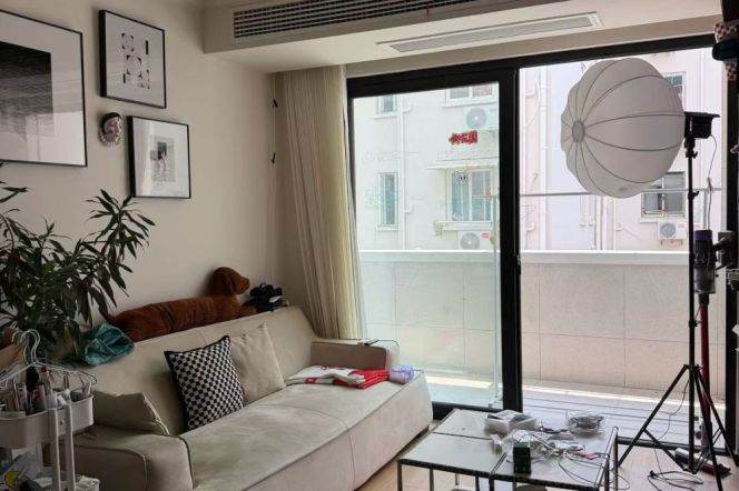 1BR Apartment in Old Xuhui