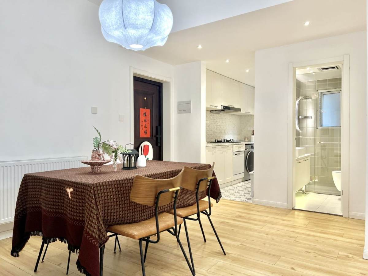 Housing image — Dining Area