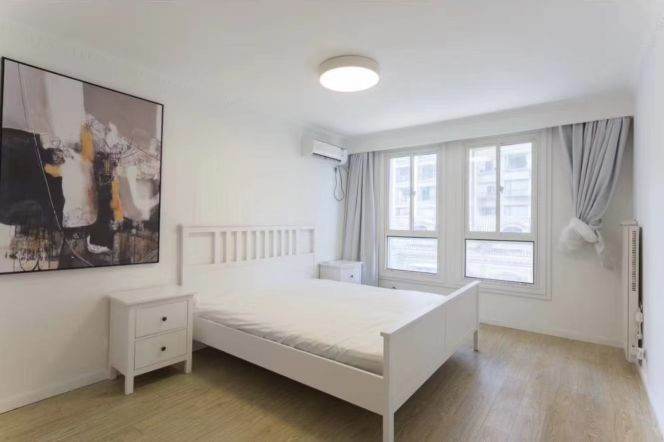 2BR Apartment in Old Xuhui with Floor-to-Ceiling Windows (L9/L12)