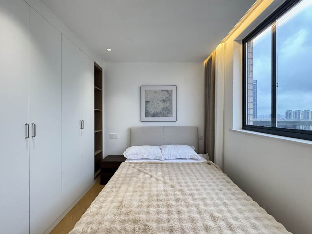 Housing image — Bedroom