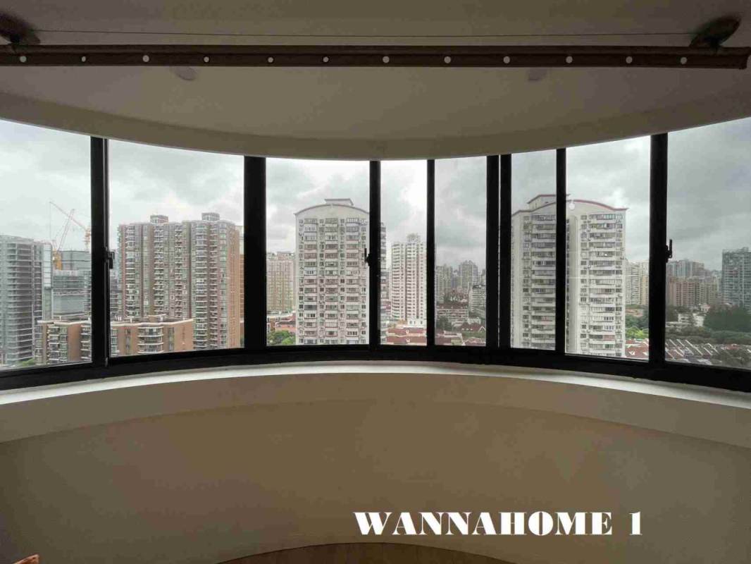 Housing image — Balcony