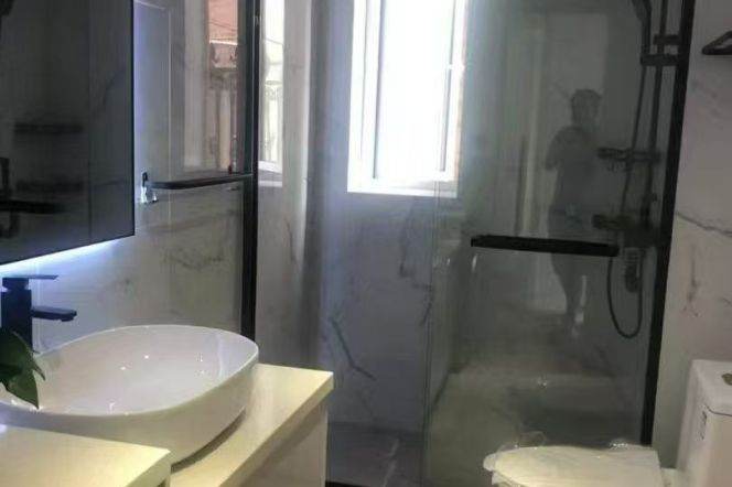 2BR Apartment in Jing'an with Terrace (L7)