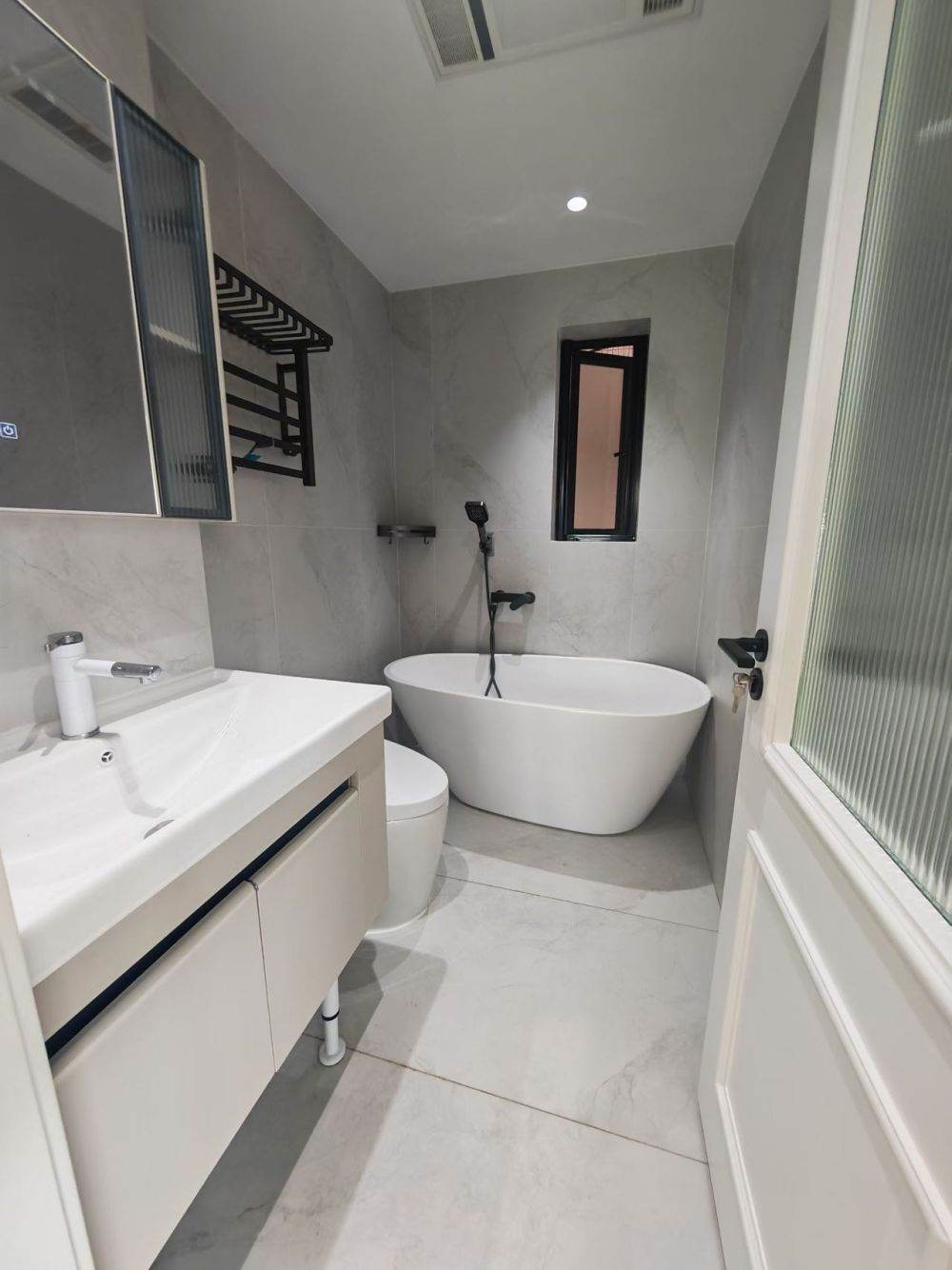 Housing image — Bathroom