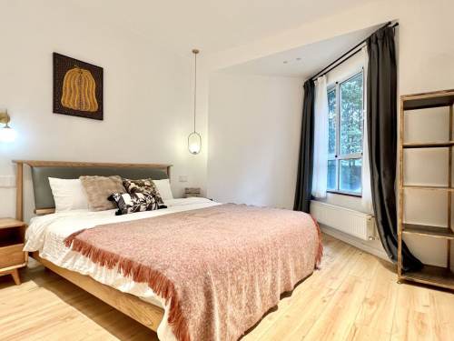 Housing image — Bedroom