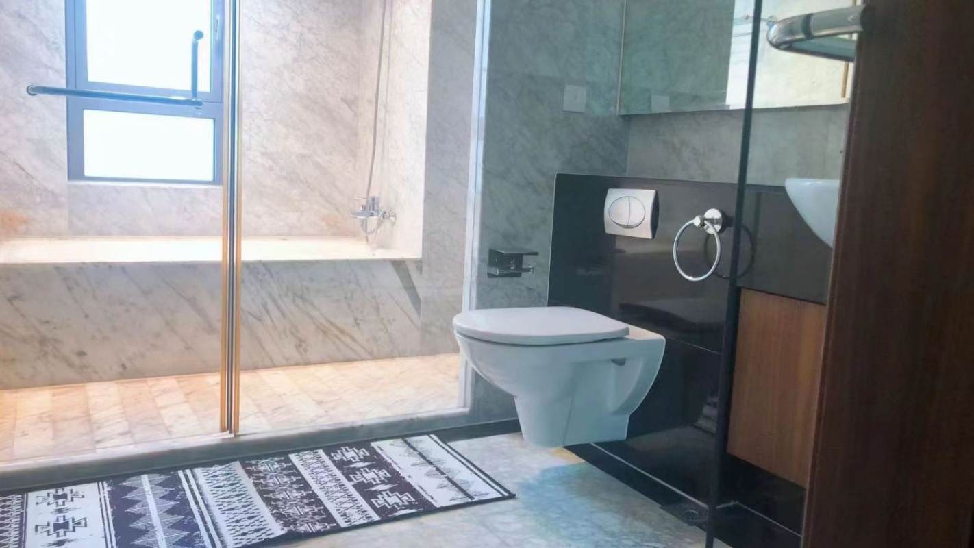 Housing image — Bathroom