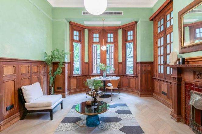 1BR Apartment near Plaza 66 (L2/L12/L13)